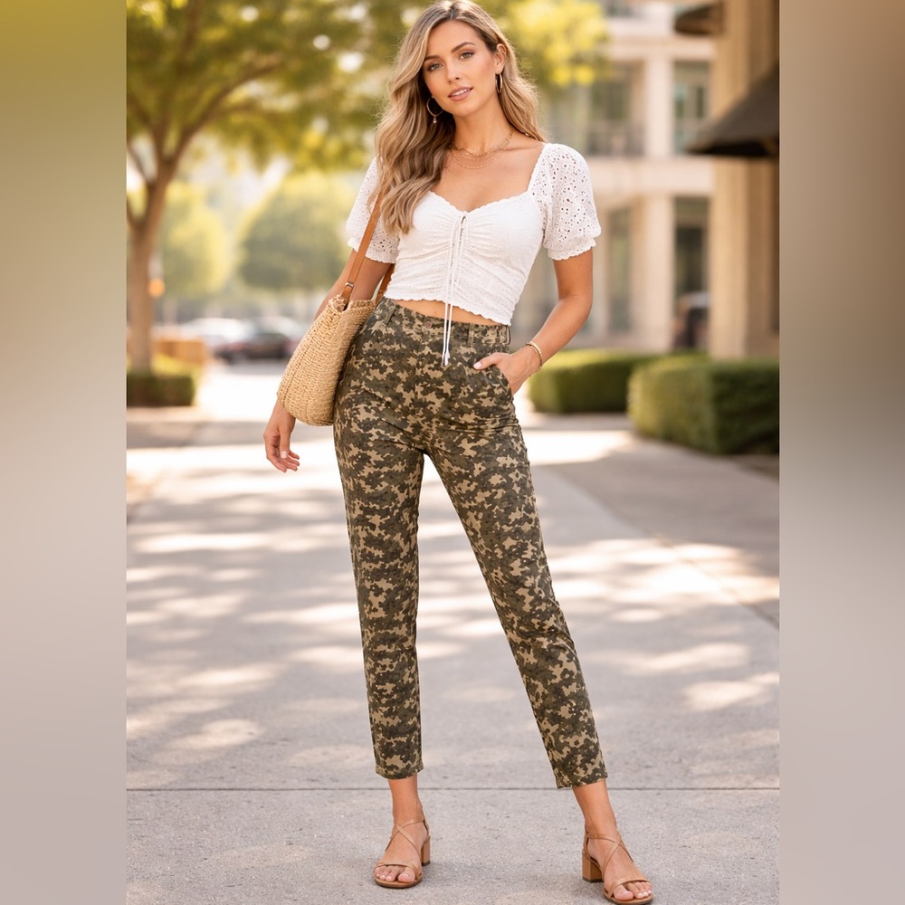 NWT Anthropologie Amadi camo pants xs floral‎ green camouflage pants 100% cotton